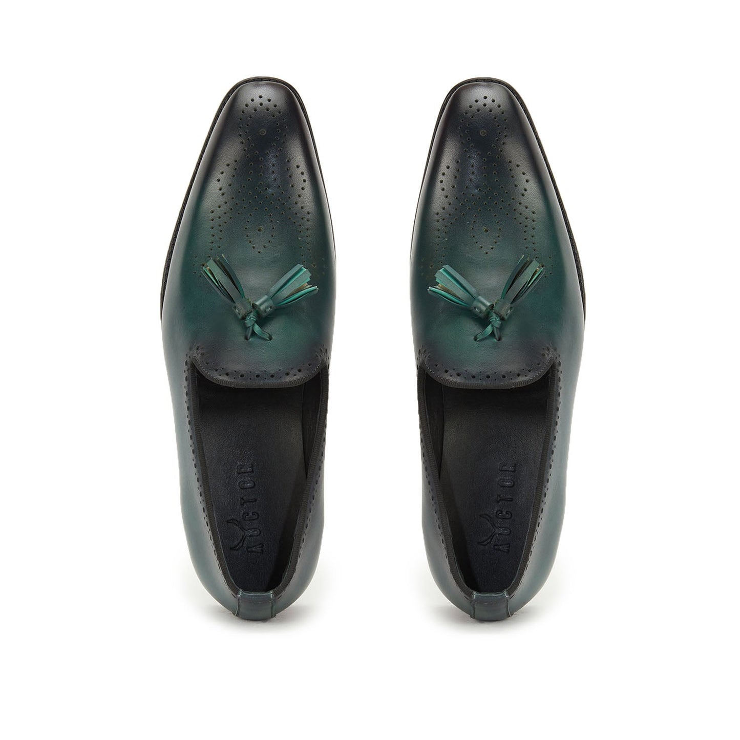 Best mens shoes online india. Dark Green pure leather men's shoe for party wear. Green comfortable tassel slip ons, mens luxury shoes that are handcrafted in pure european leather and Italian fits available at Vantier shooes online shop. 